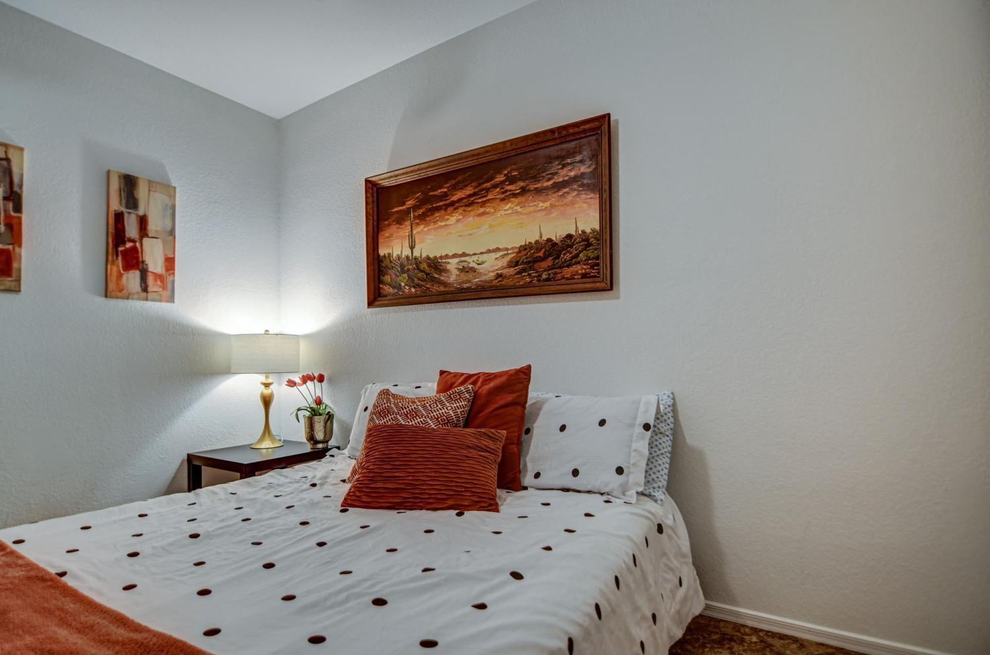 Route 66 Oasis In Downtown Gilbert With Heated Pool & Mini Golf Villa Екстериор снимка