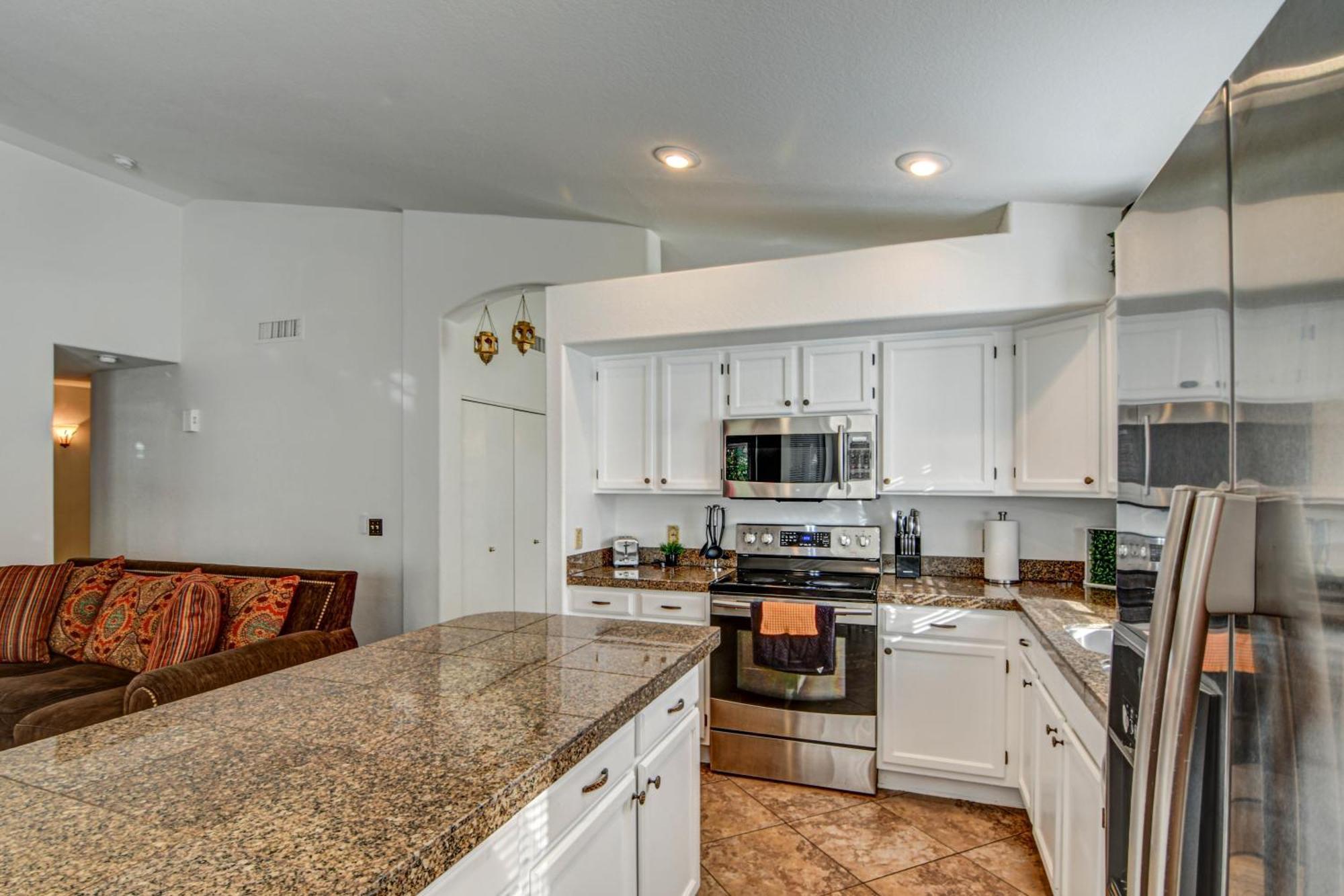 Route 66 Oasis In Downtown Gilbert With Heated Pool & Mini Golf Villa Екстериор снимка