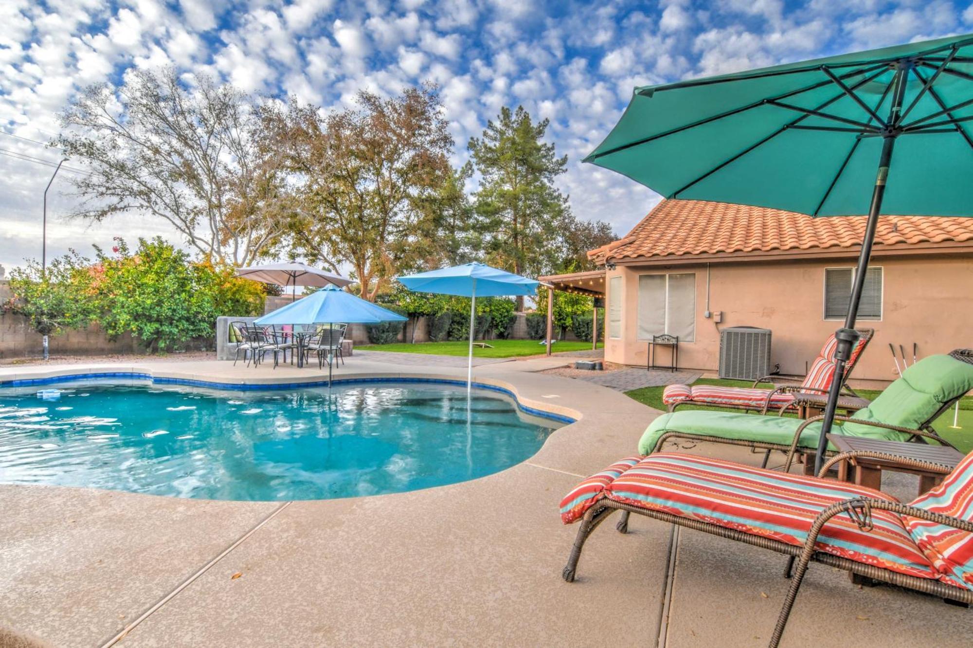 Route 66 Oasis In Downtown Gilbert With Heated Pool & Mini Golf Villa Екстериор снимка