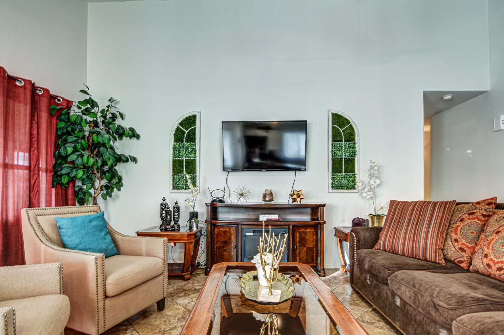 Route 66 Oasis In Downtown Gilbert With Heated Pool & Mini Golf Villa Екстериор снимка