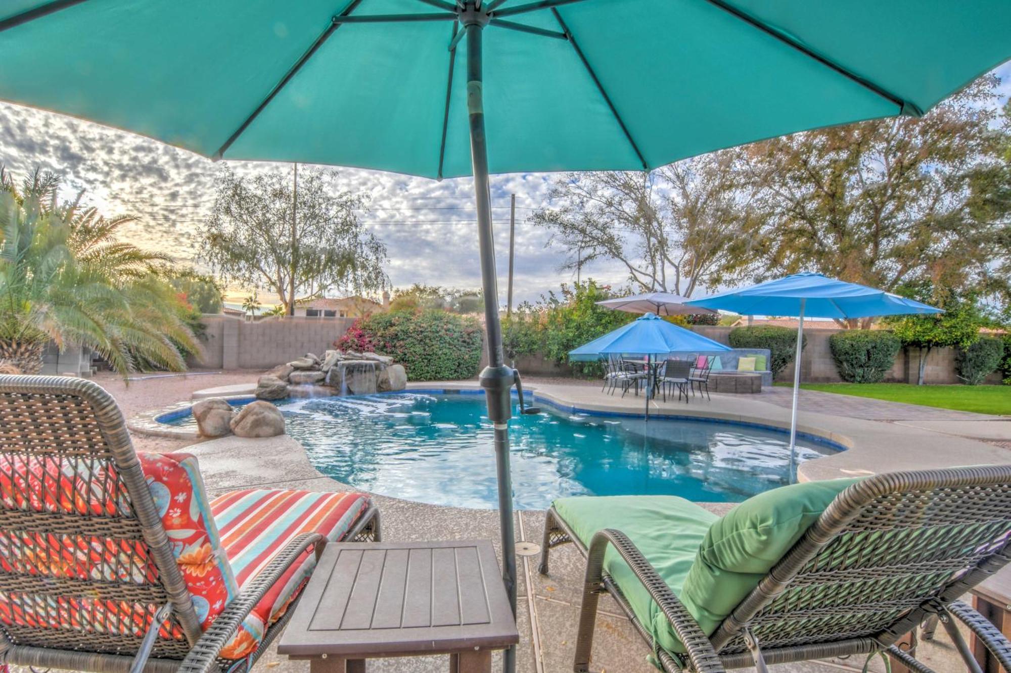 Route 66 Oasis In Downtown Gilbert With Heated Pool & Mini Golf Villa Екстериор снимка
